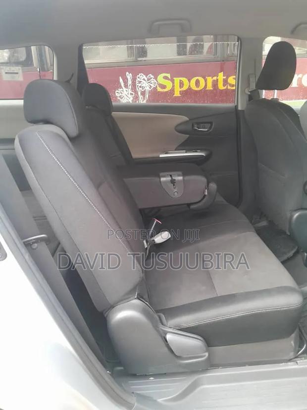 Toyota Wish 2009 Silver