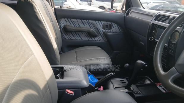 Toyota Land Cruiser Prado 2002 White