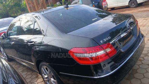 Mercedes-Benz E300 2015 Black