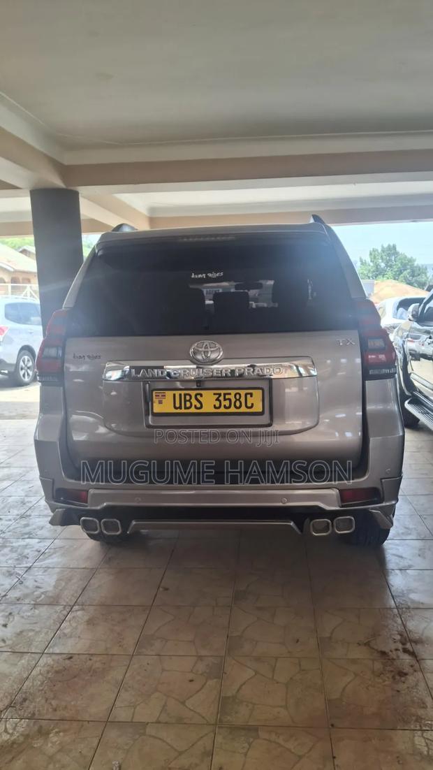 Toyota Land Cruiser Prado 2016 Silver