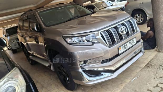 Toyota Land Cruiser Prado 2016 Silver