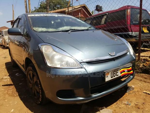 Toyota Wish 2006 Gray