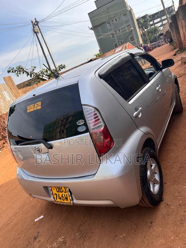 Toyota Passo 2008 Silver