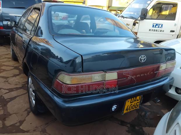 Toyota Corolla 1998