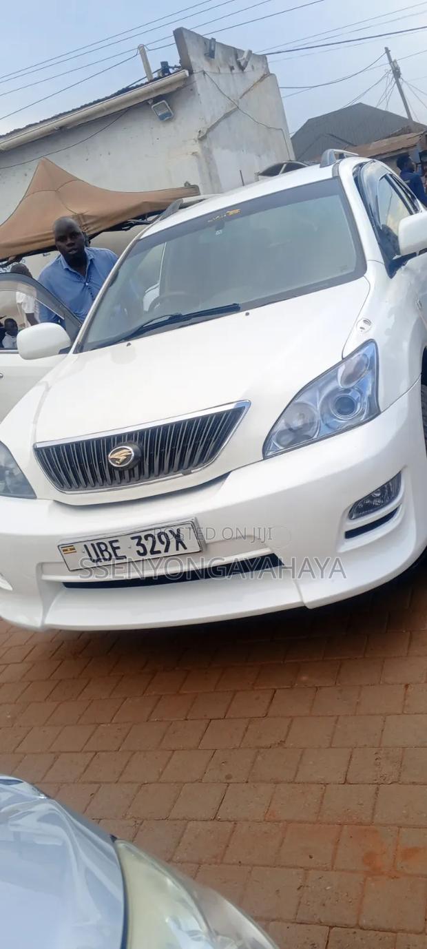 Toyota Harrier 2009 White