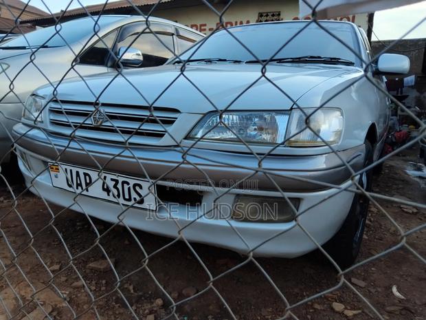 Toyota Premio 2001 Silver