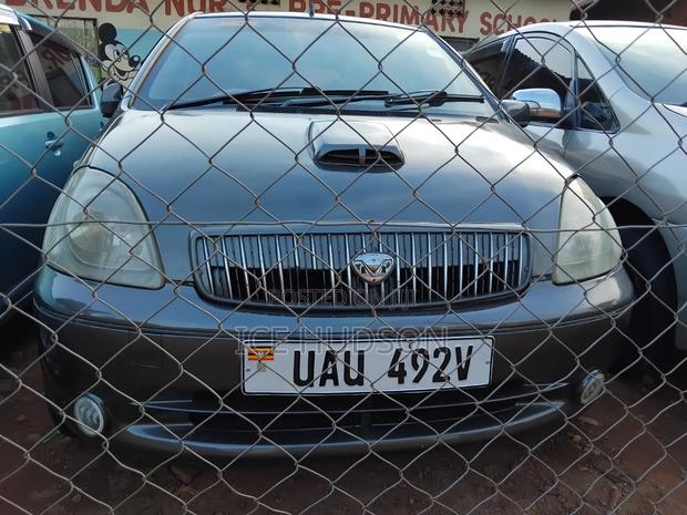 Toyota Vitz 2004