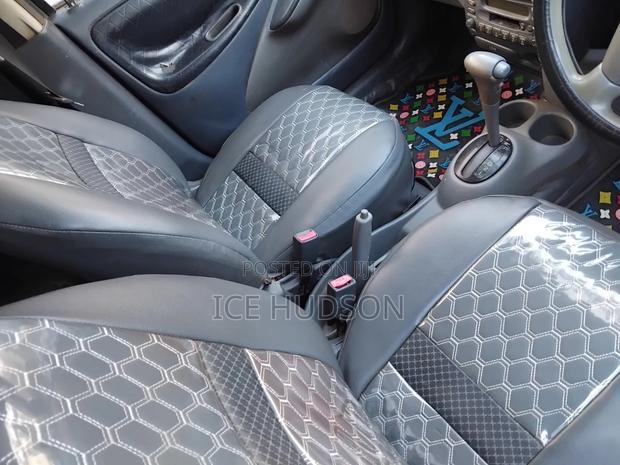 Toyota Vitz 2004