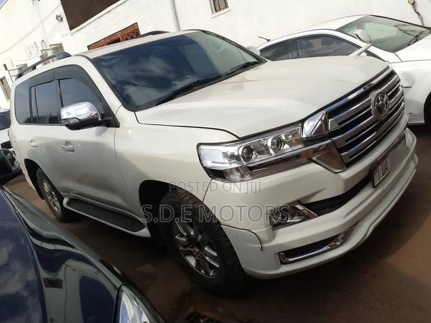 Toyota Land Cruiser 4.5 V8 GXR 2016 White