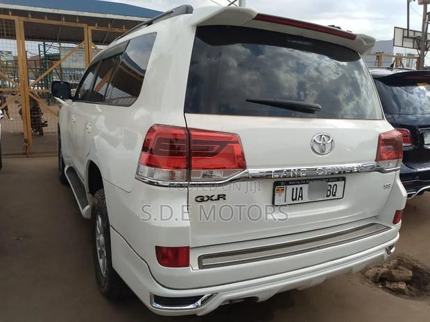 Toyota Land Cruiser 4.5 V8 GXR 2016 White