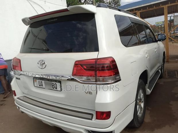 Toyota Land Cruiser 4.5 V8 GXR 2016 White