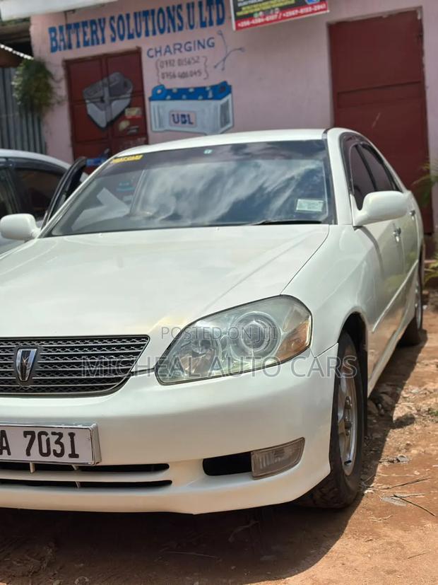 Toyota Mark II 2004 White