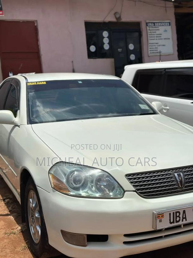 Toyota Mark II 2004 White