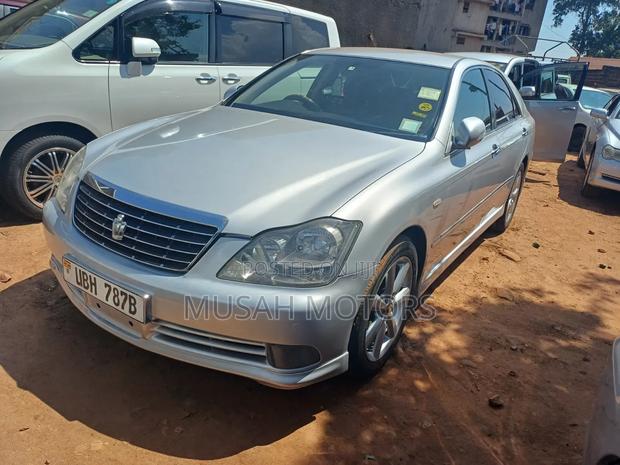 Toyota Crown 2008 Silver