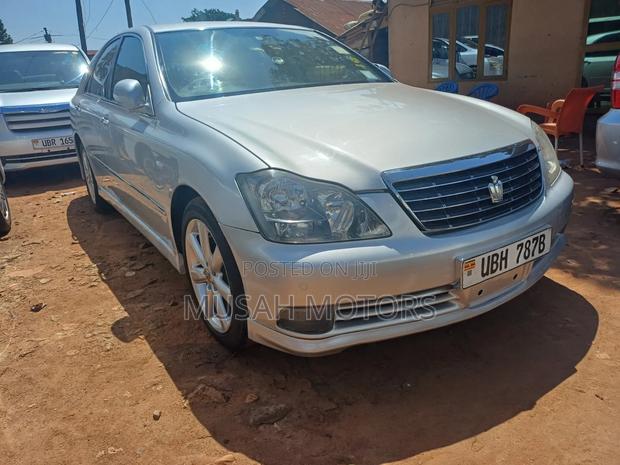 Toyota Crown 2008 Silver