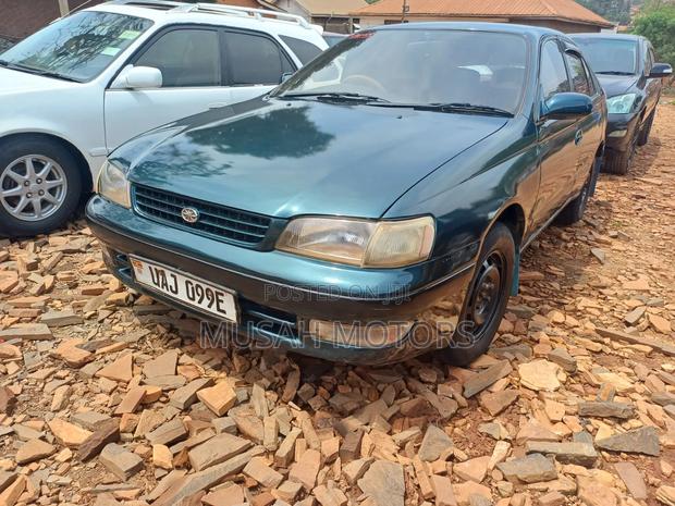 Toyota Corona 1997 Green