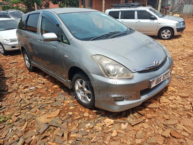 Toyota Wish 2006 Gray