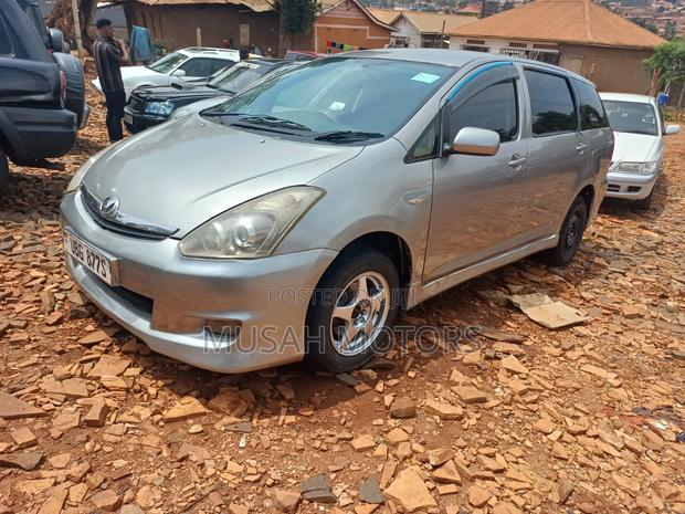 Toyota Wish 2006 Gray