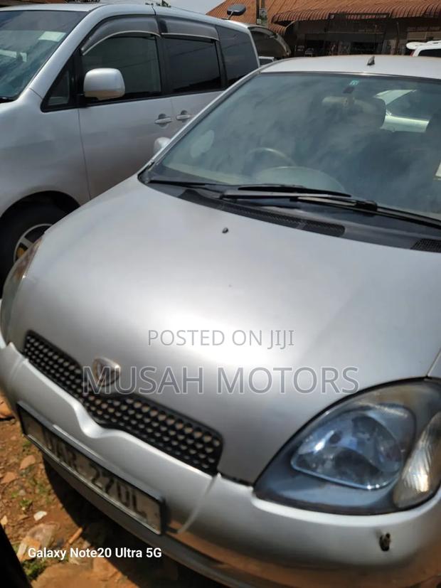 Toyota Vitz 1.3 AWD 3dr 2000 Silver