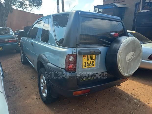 Land Rover Freelander 2000 Blue