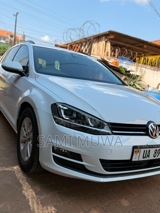 Volkswagen Golf 2016 White