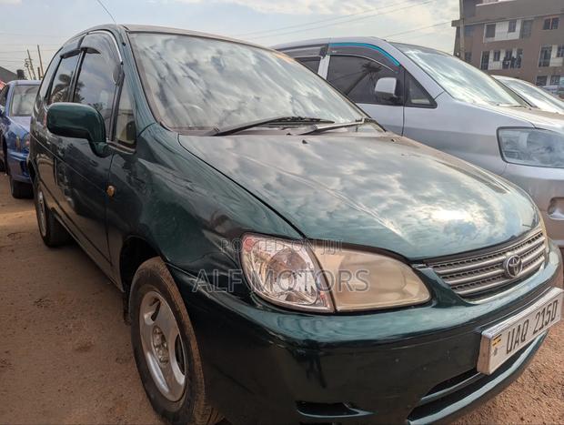 Toyota Corolla Spacio 1999 Green