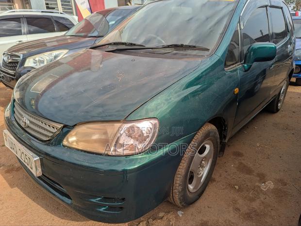 Toyota Corolla Spacio 1999 Green