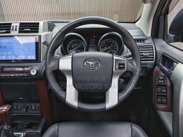 Toyota Land Cruiser Prado 2.7 2017 Black