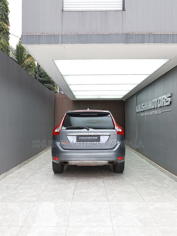 Volvo XC60 2016 Gray