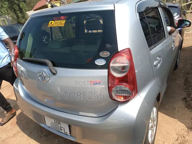 Toyota Passo 1.0 FWD 2011 Silver