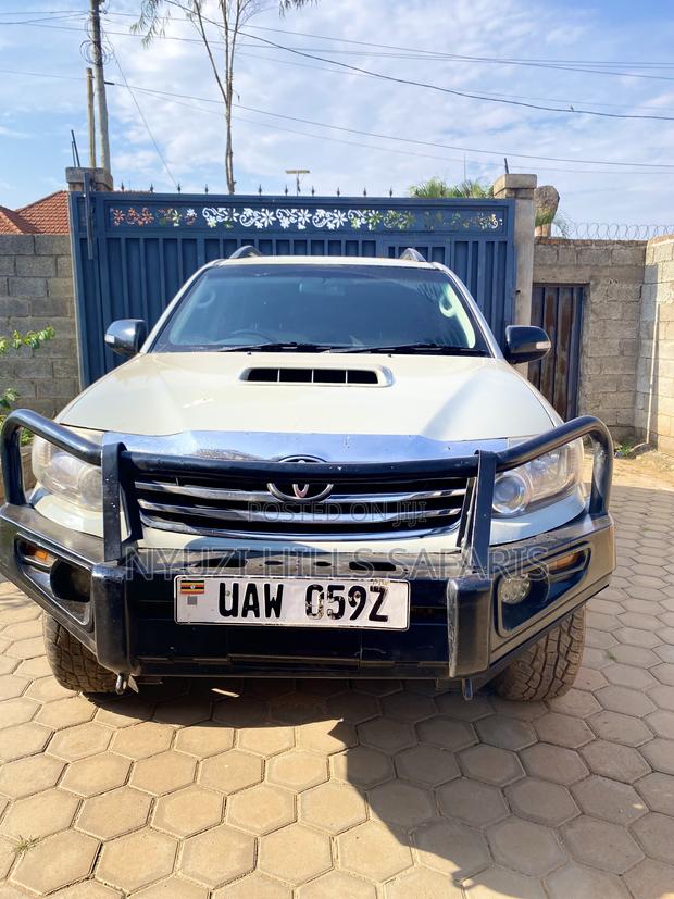 Toyota Fortuner 3.0 D RWD 2015 Gray