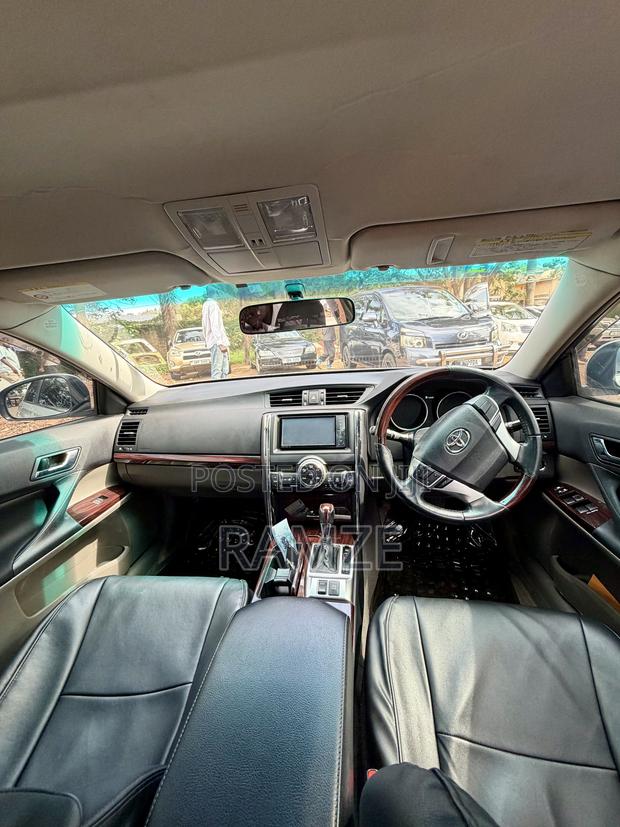Toyota Mark X 2011 Silver