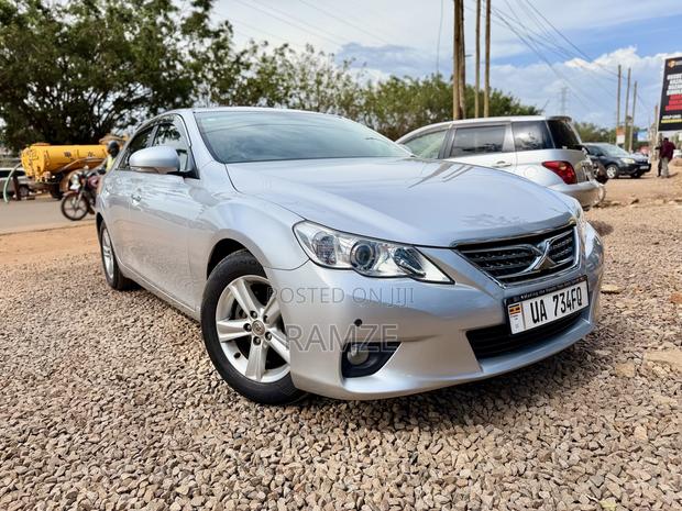 Toyota Mark X 2011 Silver