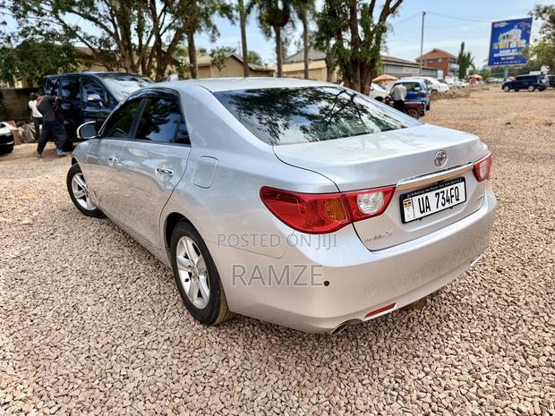 Toyota Mark X 2011 Silver