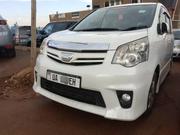 Toyota Noah 2.0 158hp FWD (8 Seater) 2011 White for sale