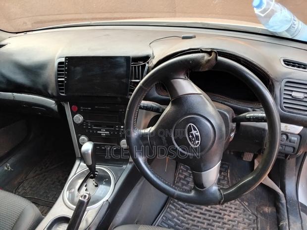 Subaru Legacy 2006 Silver