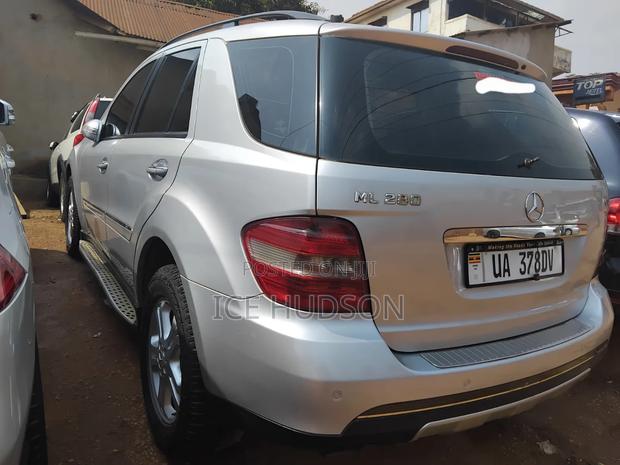 Mercedes-Benz M Class 2010 Silver