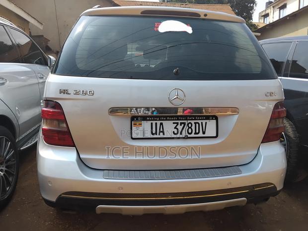 Mercedes-Benz M Class 2010 Silver
