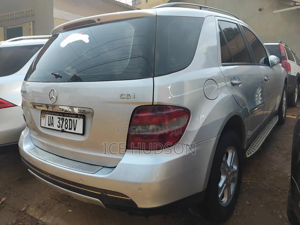 Mercedes-Benz M Class 2010 Silver