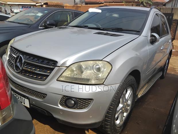 Mercedes-Benz M Class 2010 Silver