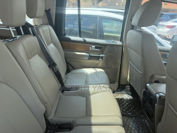 Land Rover Discovery 2013 Green