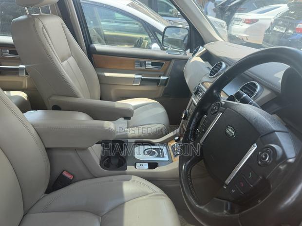Land Rover Discovery 2013 Green