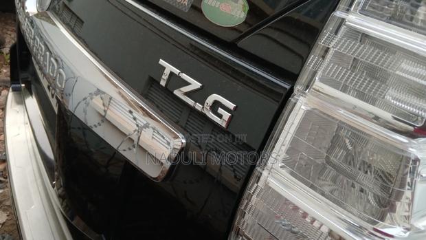 Toyota Land Cruiser Prado 2016 Black