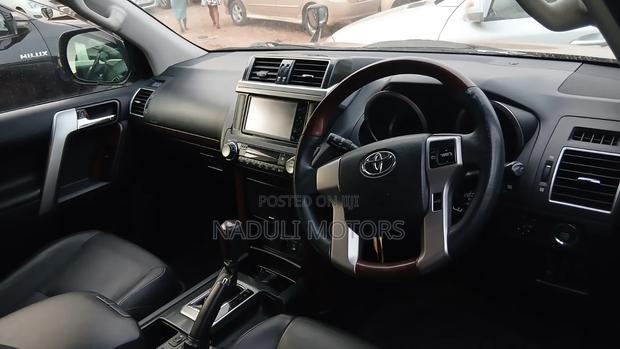 Toyota Land Cruiser Prado 2016 Black
