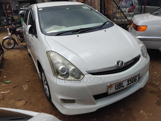 Toyota Wish 2006 White