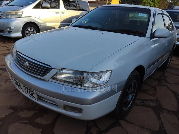 Toyota Premio 2002 White