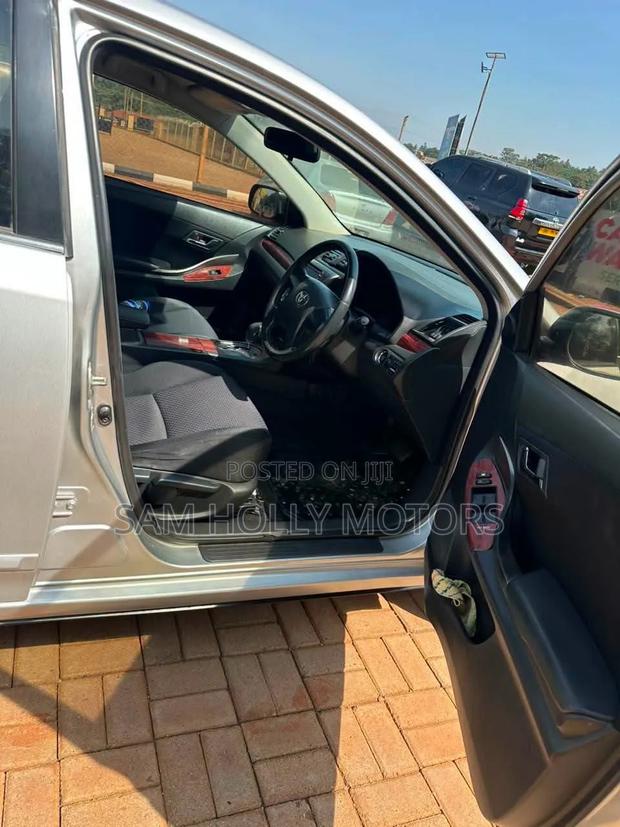 Toyota Premio 1.8 AWD 2009 Silver