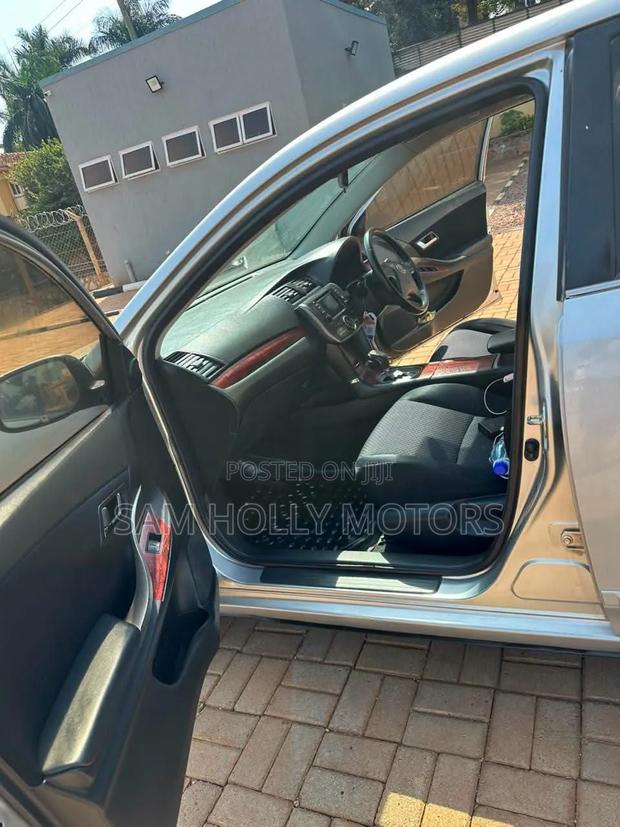 Toyota Premio 1.8 AWD 2009 Silver