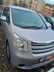 Toyota Noah 2011 Silver for sale