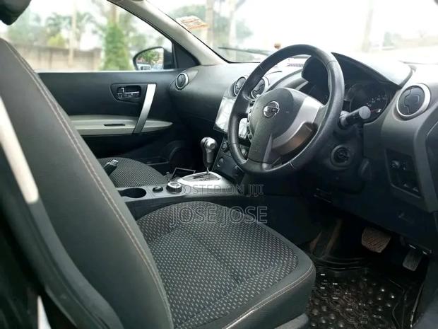 Nissan Dualis 2008 Black